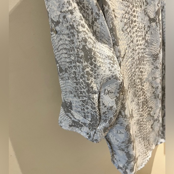 Blouse - Picture 2 of 7